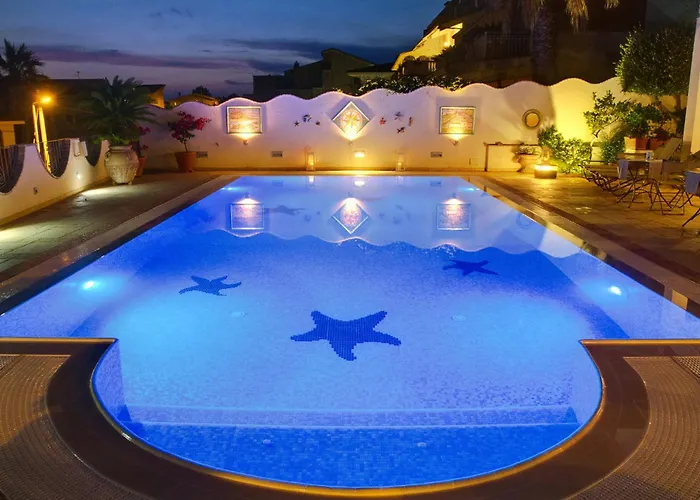 Bed & Breakfast La Del Faro 4*