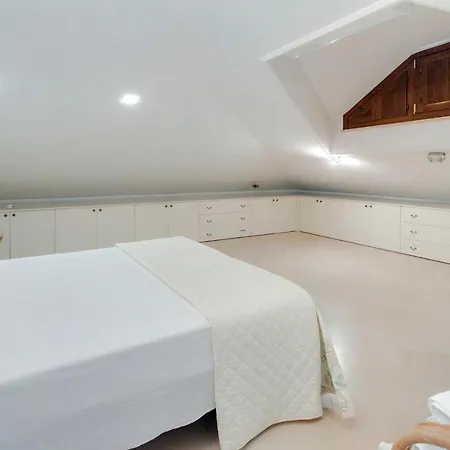 La Del Faro Bed & Breakfast