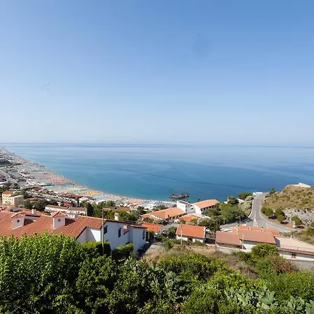 Bed & Breakfast La Del Faro Scalea