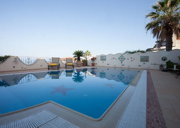 La Del Faro 住宿加早餐酒店 4*